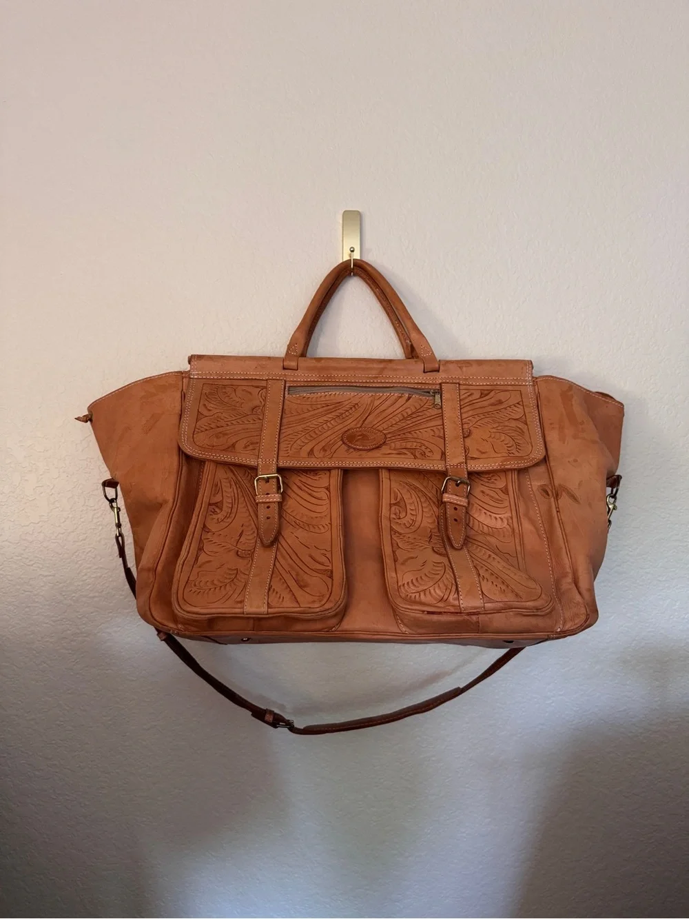 VTG Sergios Collection Genuine Leather Western Tooled Travel Bag Weekend Duffel